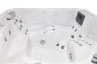 Гидромассажный спа-бассейн Wellis Saturn Гидромассажный спа-бассейн Wellis Saturn