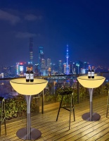 Стол светящийся квадратный на металическом основании 60х60х96 Стол светящийся квадратный на металическом основании 60х60х96